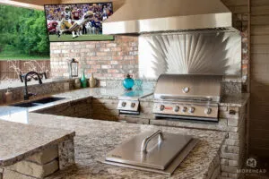 Outdoor kitchen with hi-tech built in appliances