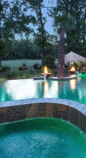 Luxury swimming pool with fire features