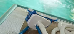 Swimming pool cleaning equipment