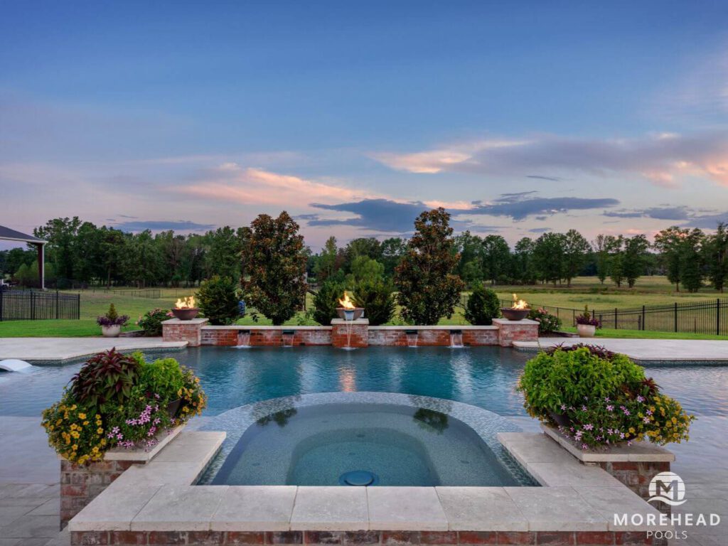 outside pool with spa | Morehead Pools