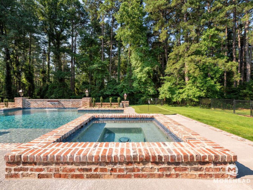 Outside pool with spa | Morehead Pools